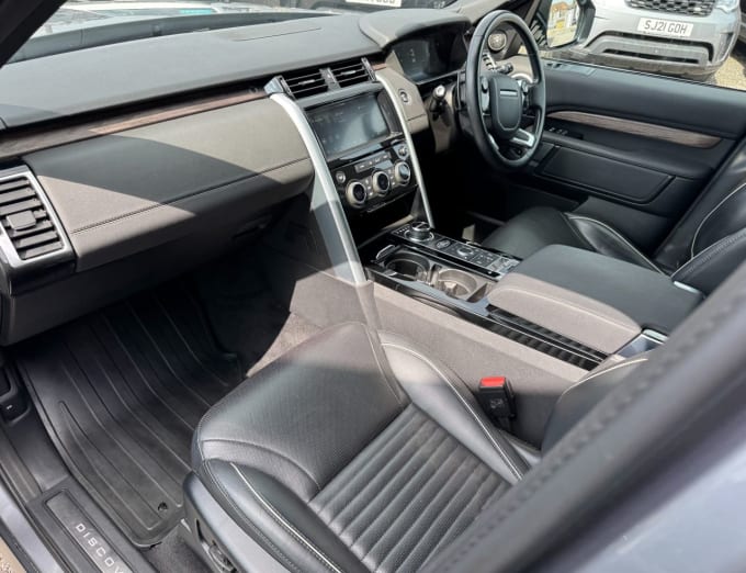 2025 Land Rover Discovery
