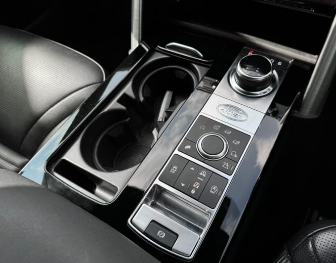 2025 Land Rover Discovery