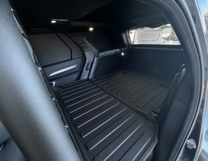 2025 Land Rover Discovery