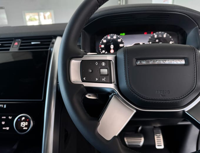 2025 Land Rover Discovery