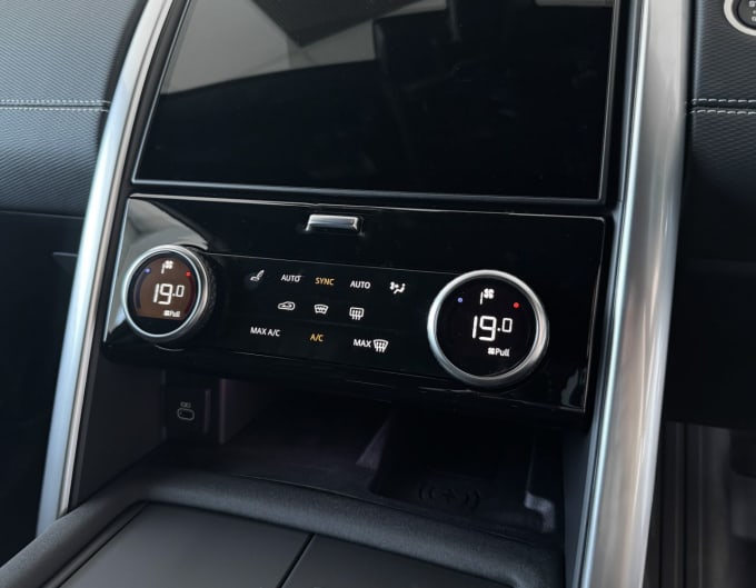 2025 Land Rover Discovery