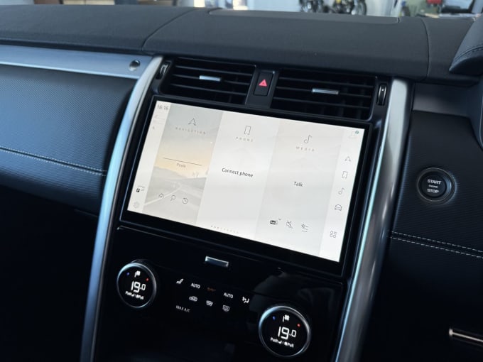 2025 Land Rover Discovery