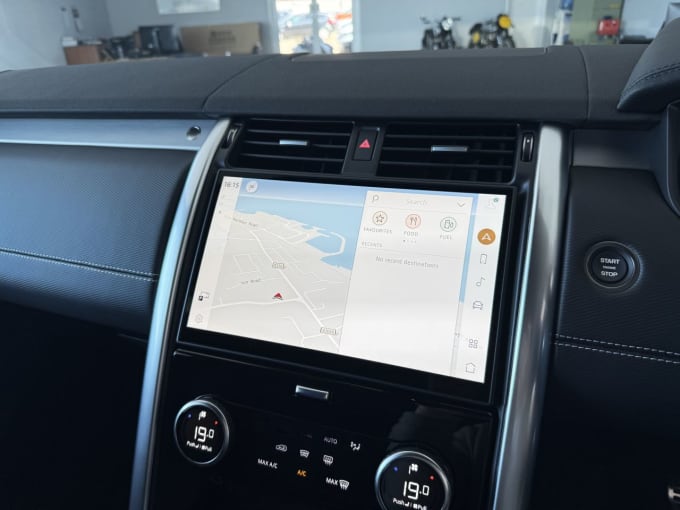 2025 Land Rover Discovery