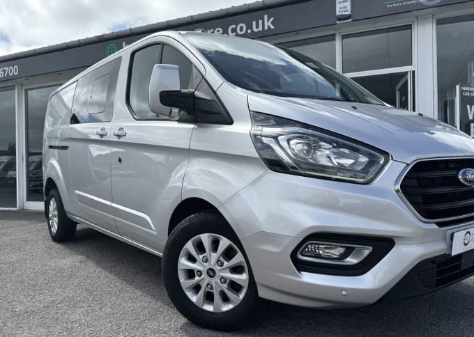2025 Ford Transit Custom