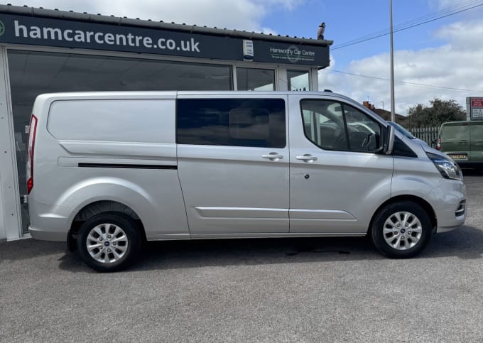 2025 Ford Transit Custom