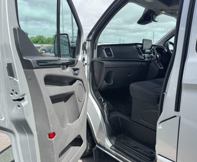 2025 Ford Transit Custom