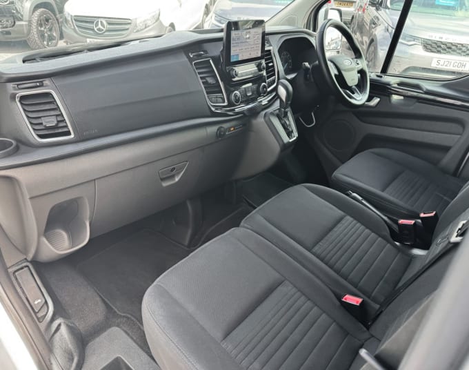 2025 Ford Transit Custom