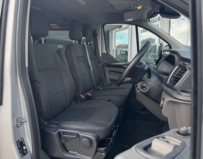 2025 Ford Transit Custom
