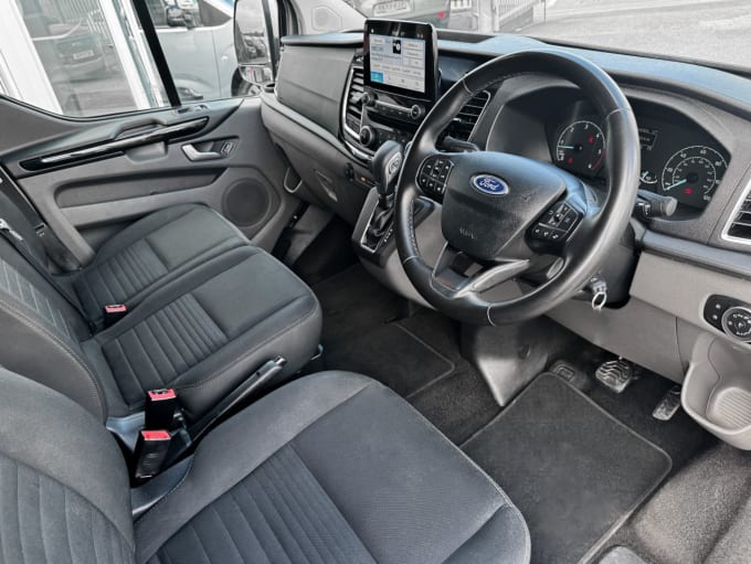 2025 Ford Transit Custom