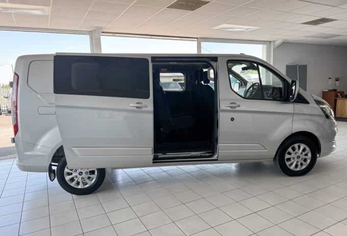 2025 Ford Transit Custom