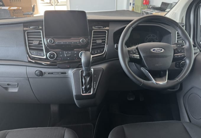2025 Ford Transit Custom