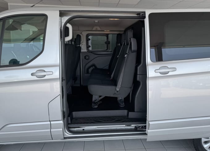 2025 Ford Transit Custom