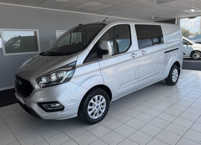 2025 Ford Transit Custom