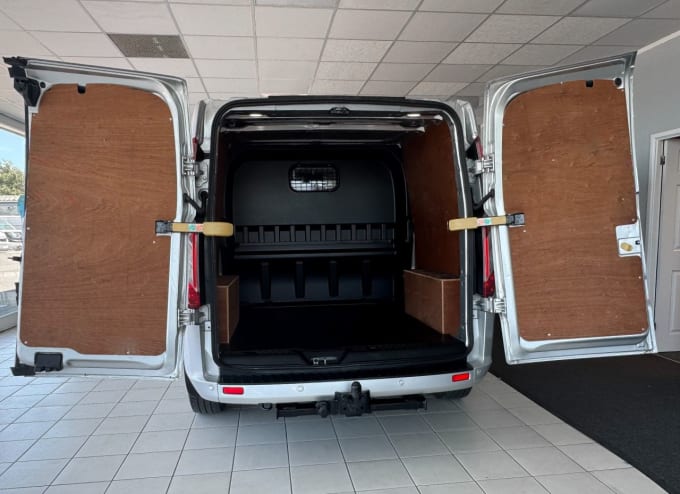 2025 Ford Transit Custom