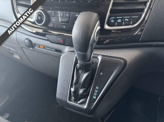 2025 Ford Transit Custom