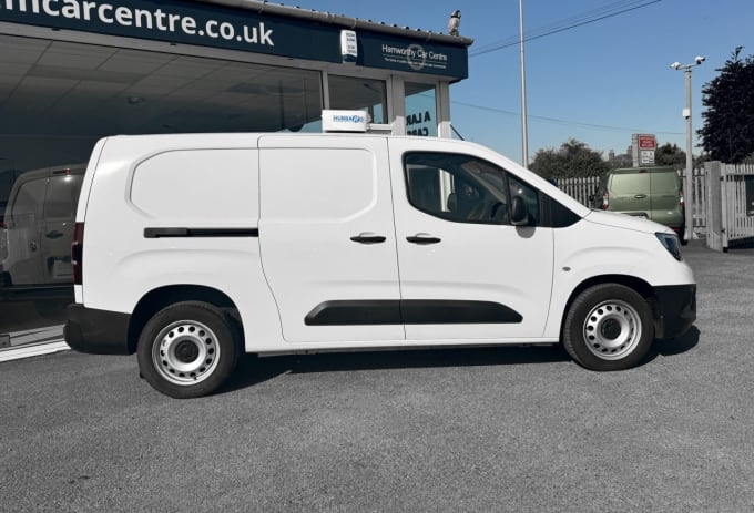 2025 Vauxhall Combo