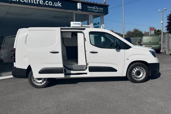 2025 Vauxhall Combo