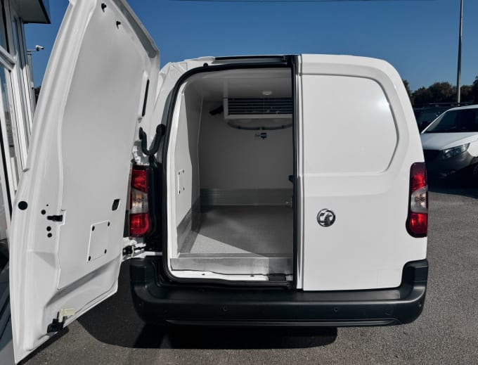 2025 Vauxhall Combo