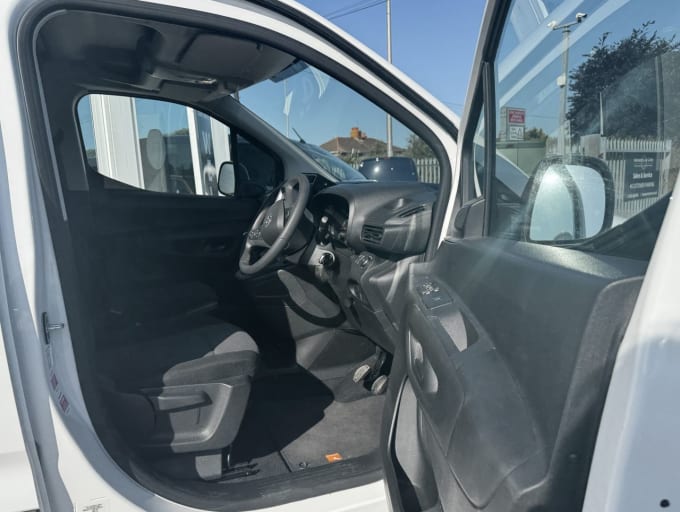 2025 Vauxhall Combo