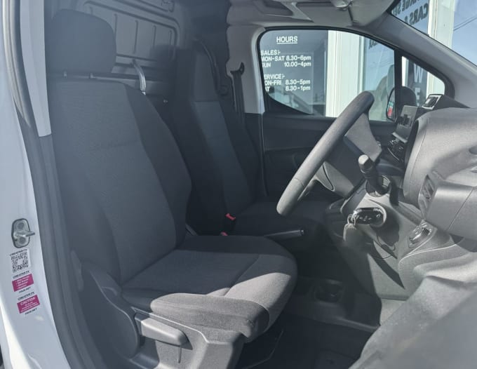 2025 Vauxhall Combo