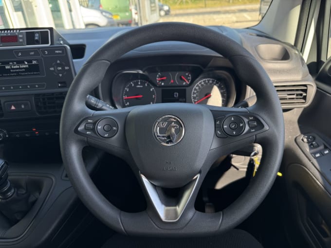 2025 Vauxhall Combo