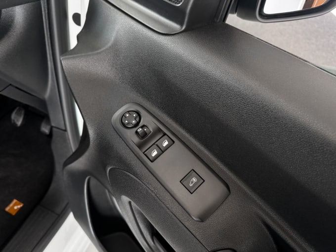 2025 Vauxhall Combo