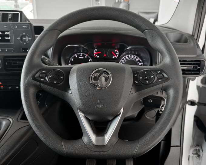 2025 Vauxhall Combo