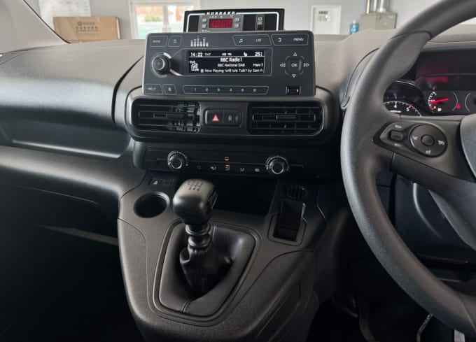 2025 Vauxhall Combo