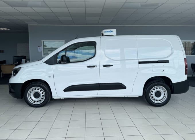 2025 Vauxhall Combo