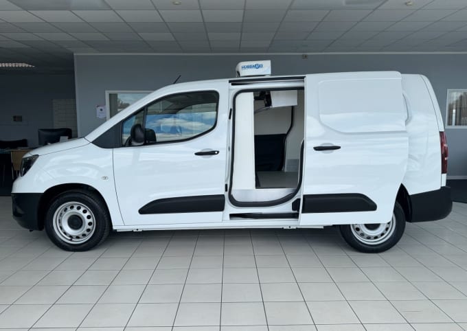 2025 Vauxhall Combo