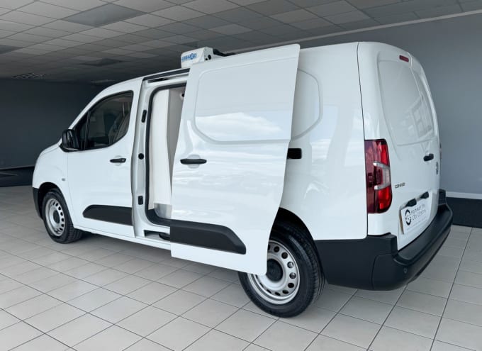 2025 Vauxhall Combo