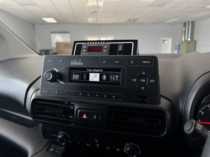 2025 Vauxhall Combo