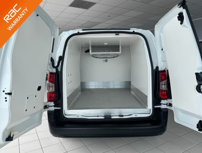 2025 Vauxhall Combo
