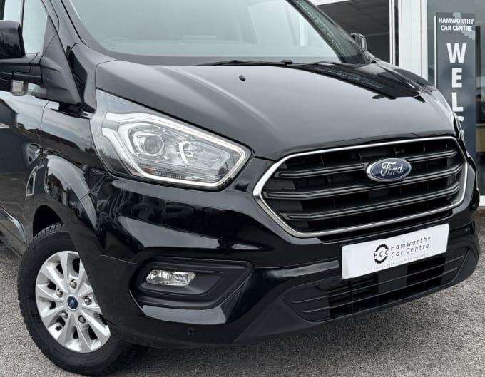 2025 Ford Transit Custom