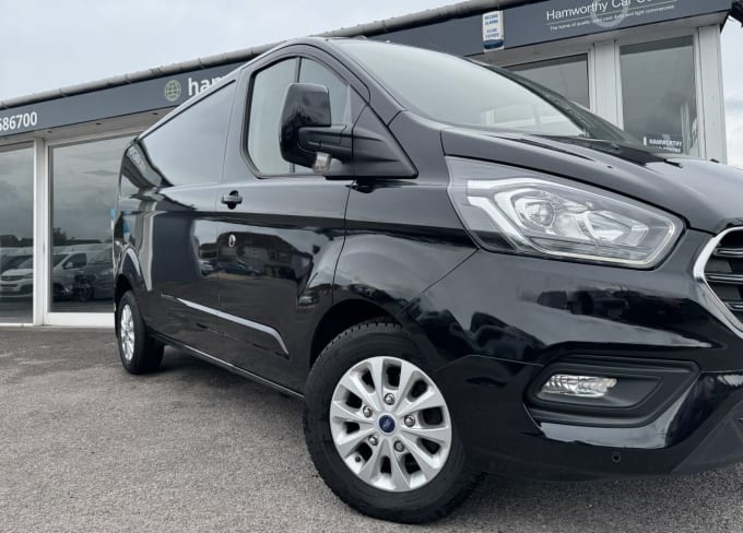 2025 Ford Transit Custom