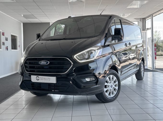 2025 Ford Transit Custom