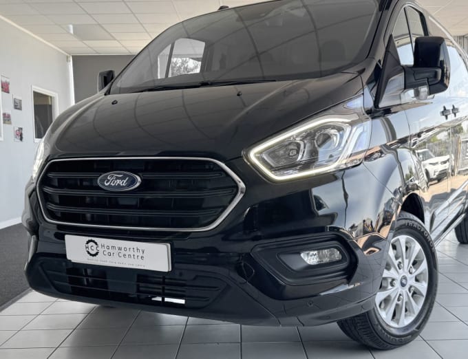 2025 Ford Transit Custom