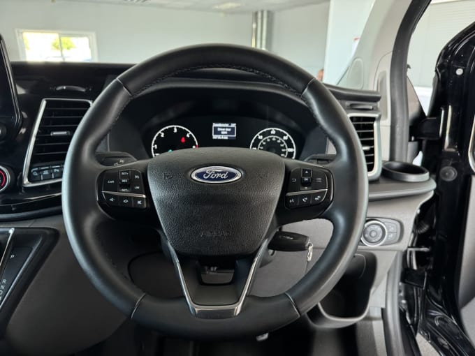 2025 Ford Transit Custom