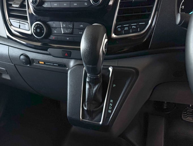 2025 Ford Transit Custom