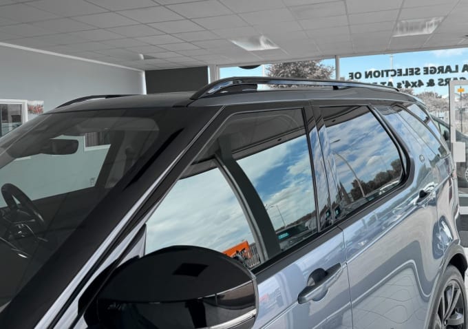 2025 Land Rover Discovery