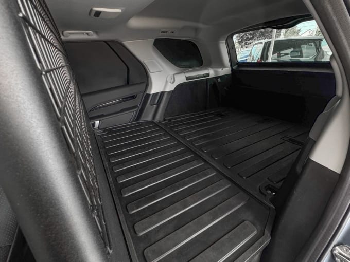 2025 Land Rover Discovery