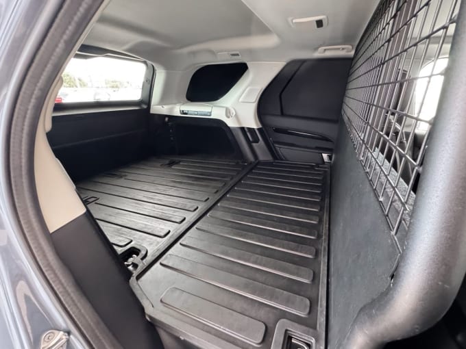 2025 Land Rover Discovery
