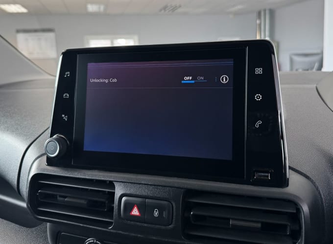 2025 Peugeot Partner