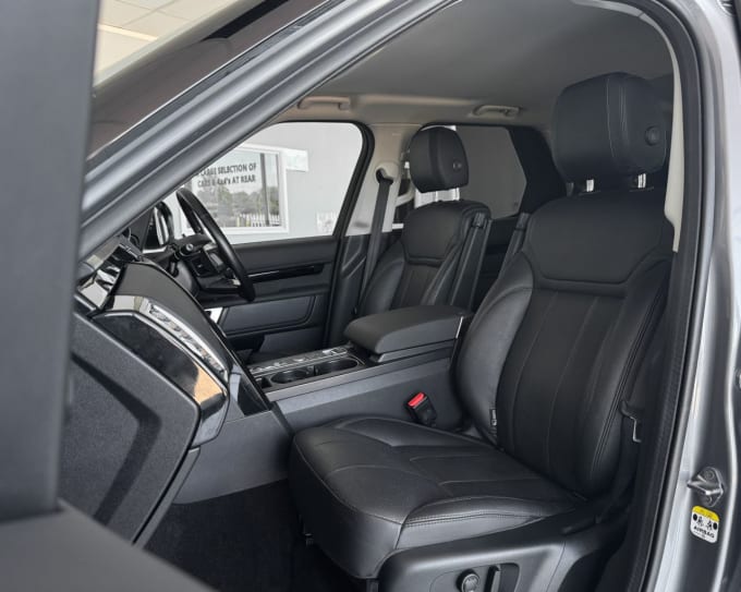 2025 Land Rover Discovery