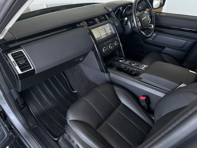 2025 Land Rover Discovery