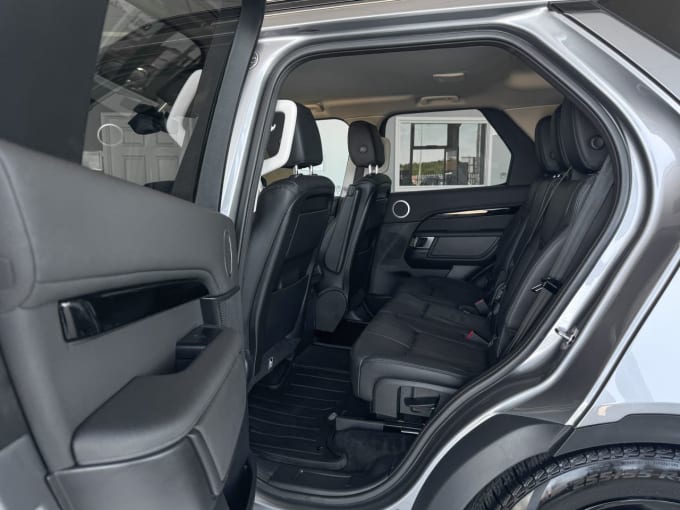 2025 Land Rover Discovery