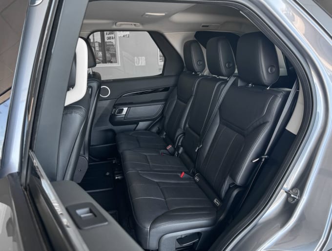 2025 Land Rover Discovery