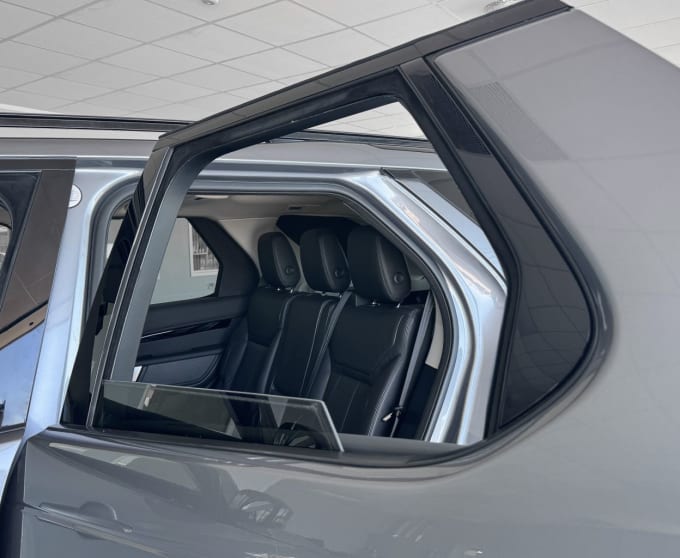 2025 Land Rover Discovery