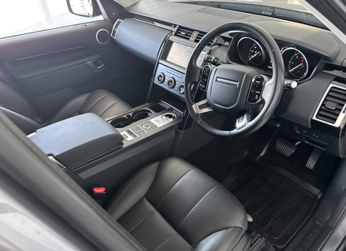 2025 Land Rover Discovery