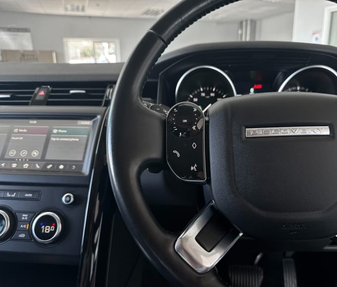 2025 Land Rover Discovery